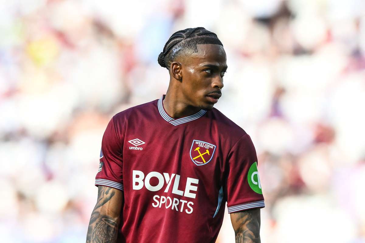 Summerville Emerges as Roma and Tottenham's Top Target as West Ham Submit Bid