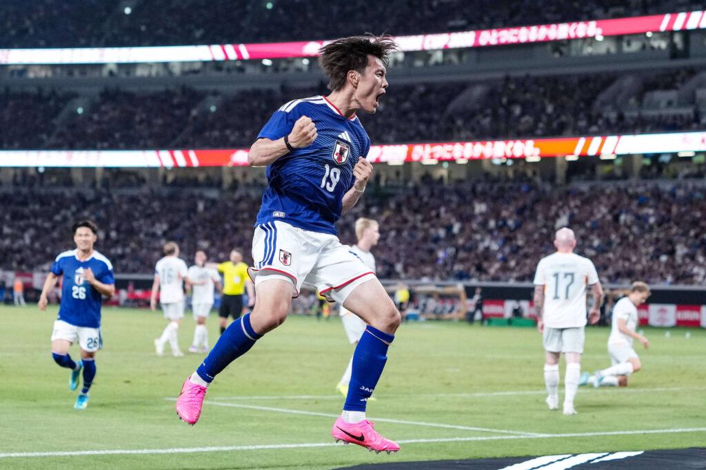 Ogawa Kohki marca de cabeça aos 87' e Japão vence Islândia por 1 a 0