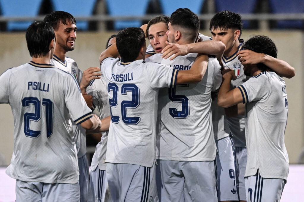 에스포시토 헤딩 결승골, 이탈리아 1-0 룩sembourg 원정 승