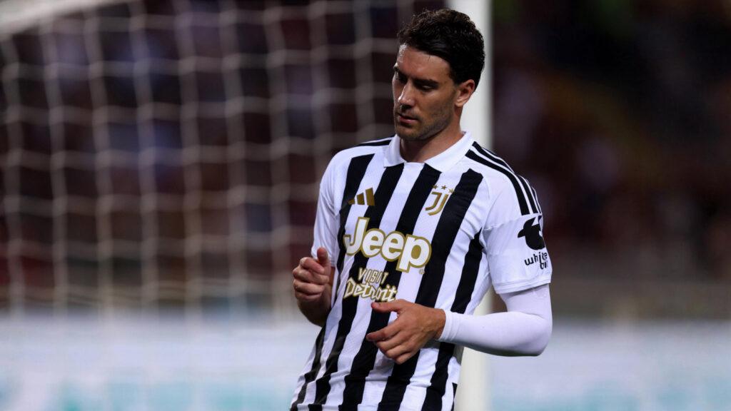 Vlahovic and Juventus talks collapse as striker set for summer free transfer