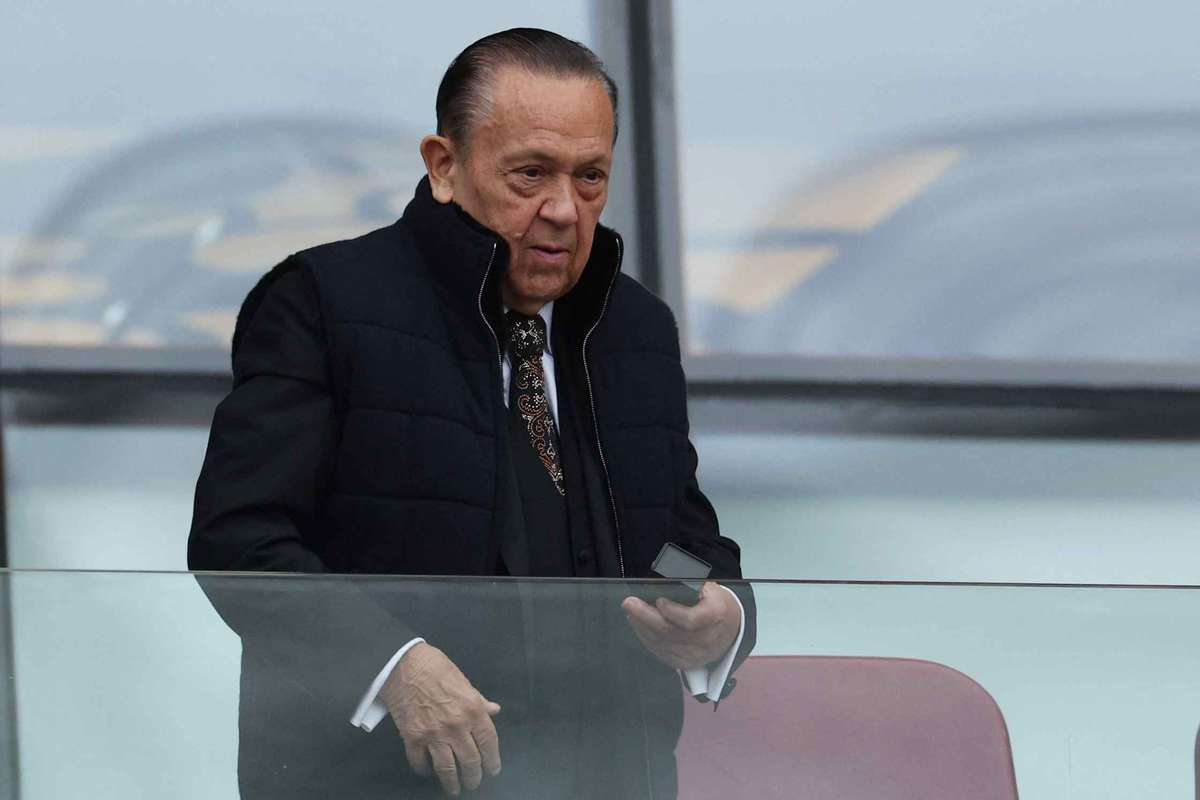 Sullivan deixa presidência do West Ham e processa a BBC contra acusações falsas