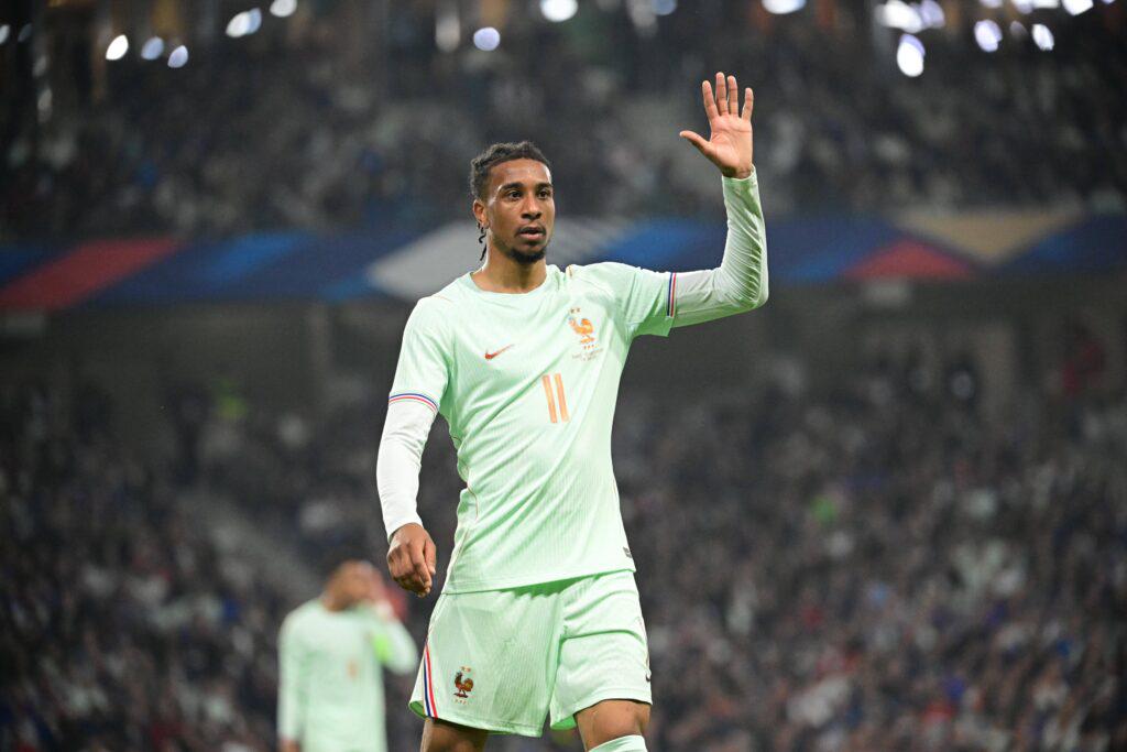 Olise, tripletta e 10 perfetto su Sofascore