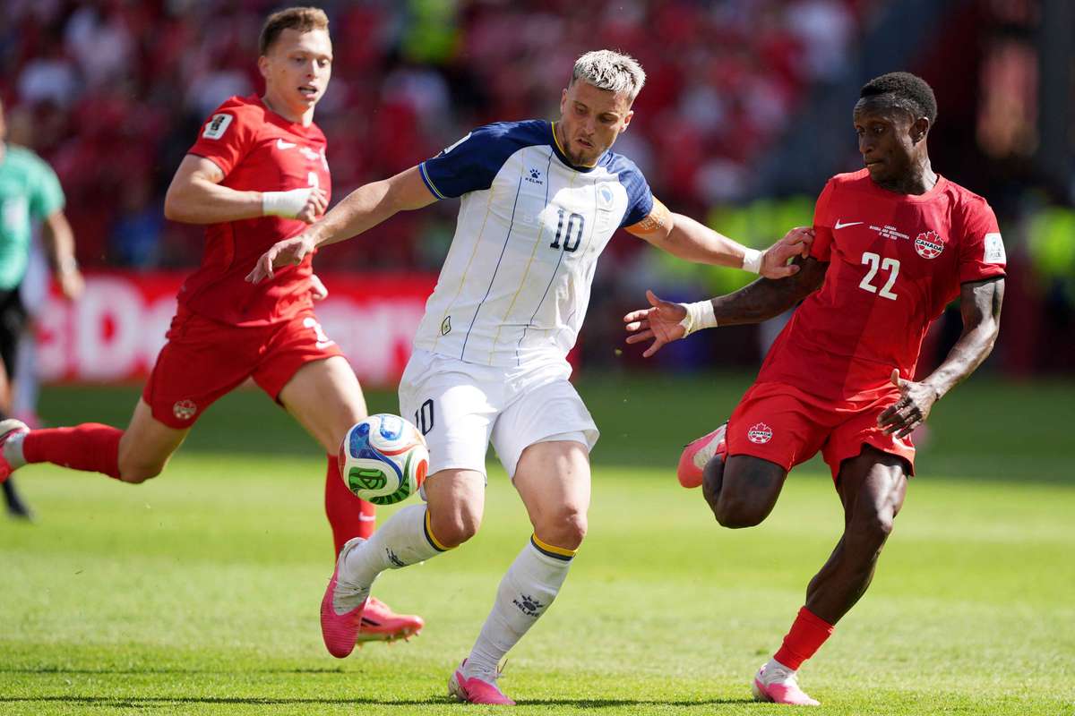 Canadá 1 x 1 Bósnia: Larin, do banco, salva a partida