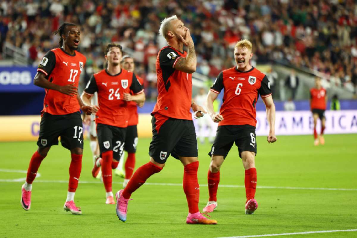 Áo thắng sát nút Jordan 3-1 tại World Cup