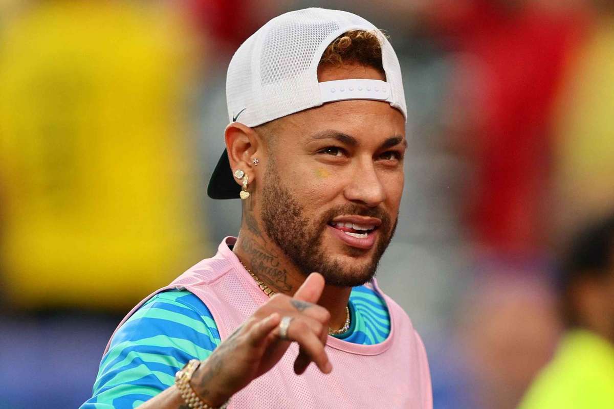 Neymar Returns to Pitch Training, Still Unlikely to Feature Against Haiti