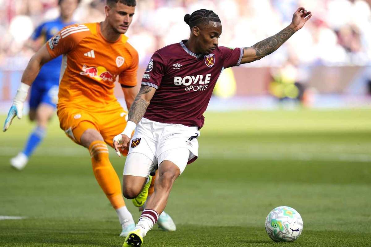 Summerville Diminati Manchester United dan Tottenham, West Ham Minta £50 Juta