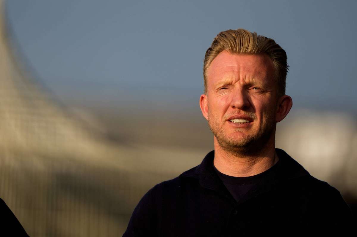 Kuyt odchodzi z Dordrecht i wraca do Fenerbahçe, by wspierać Kartala