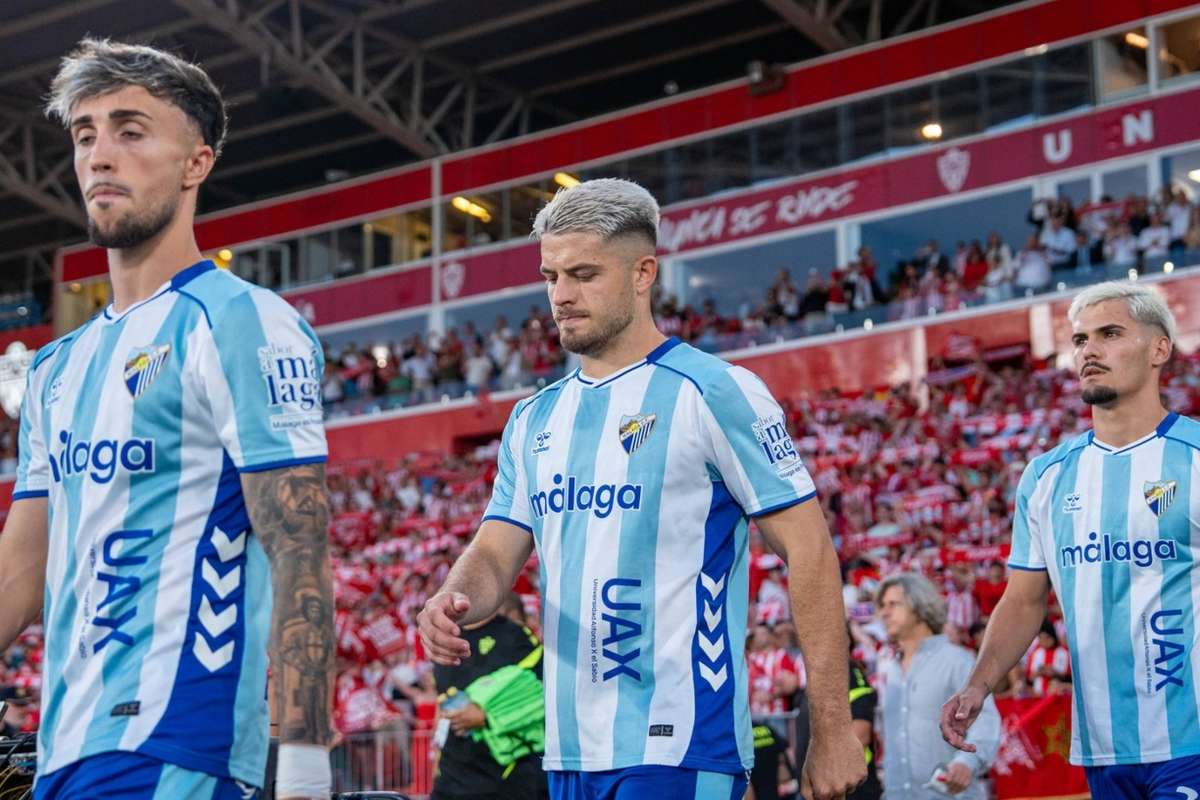 ملقا يفوز 2-1 على ألميريا ويعود إلى الدوري الإسباني بعد غياب ثماني سنوات