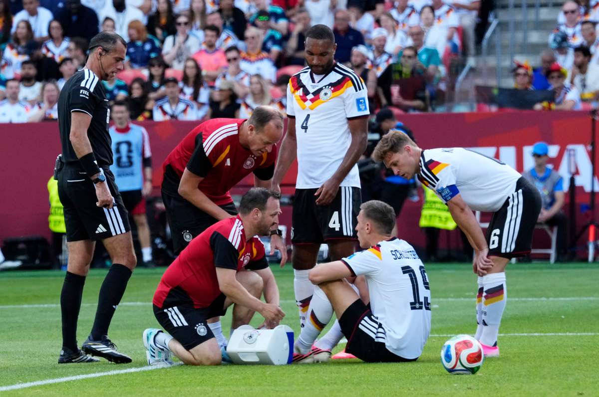 Schlotterbeck sufre desgarro en el tobillo y Alemania pierde a su central titular en el Mundial
