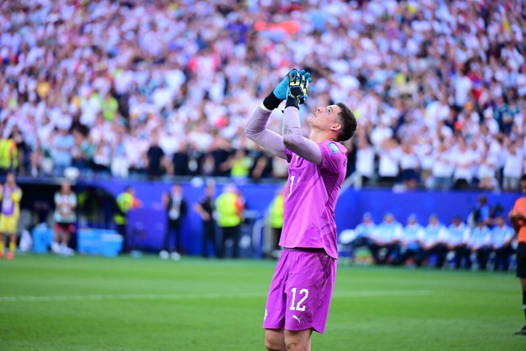 World Cup Notes: Gil's Composure Preserves Paraguay's 1-1 Draw