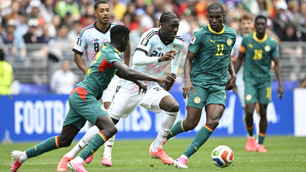 Strafschop Tielemans in slotseconden stuurt België voorbij Senegal in Seattle-thriller na verlenging