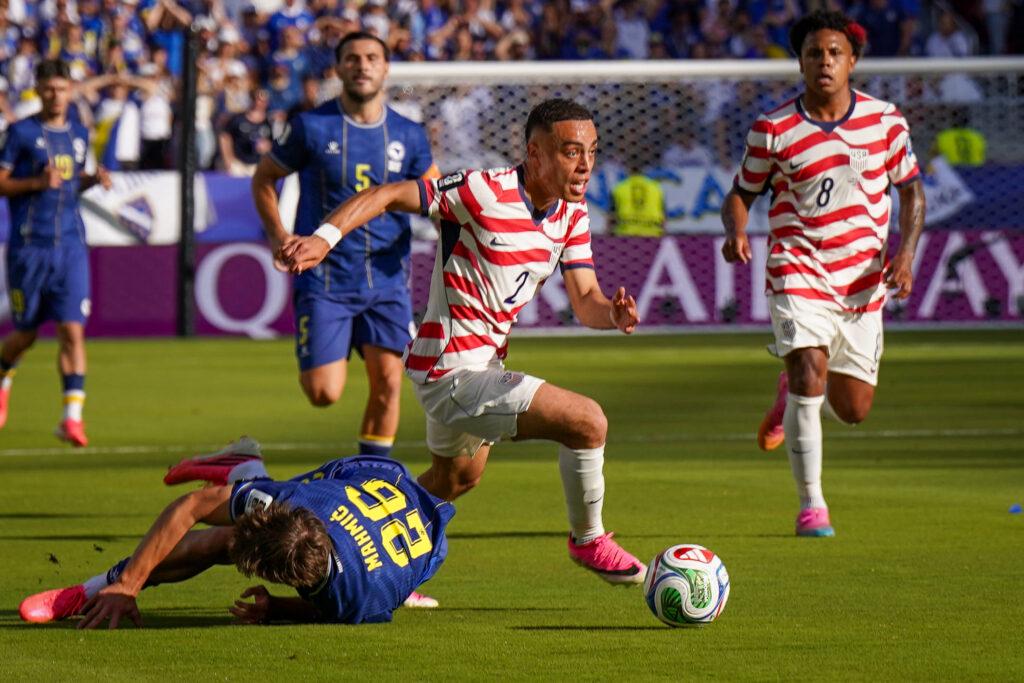 ABD 2-0 Bosna: Eleme Matematiği, Kırmızı Kart Draması ve Amerikan Rekor Kitabını Değiştiren Bir Gece