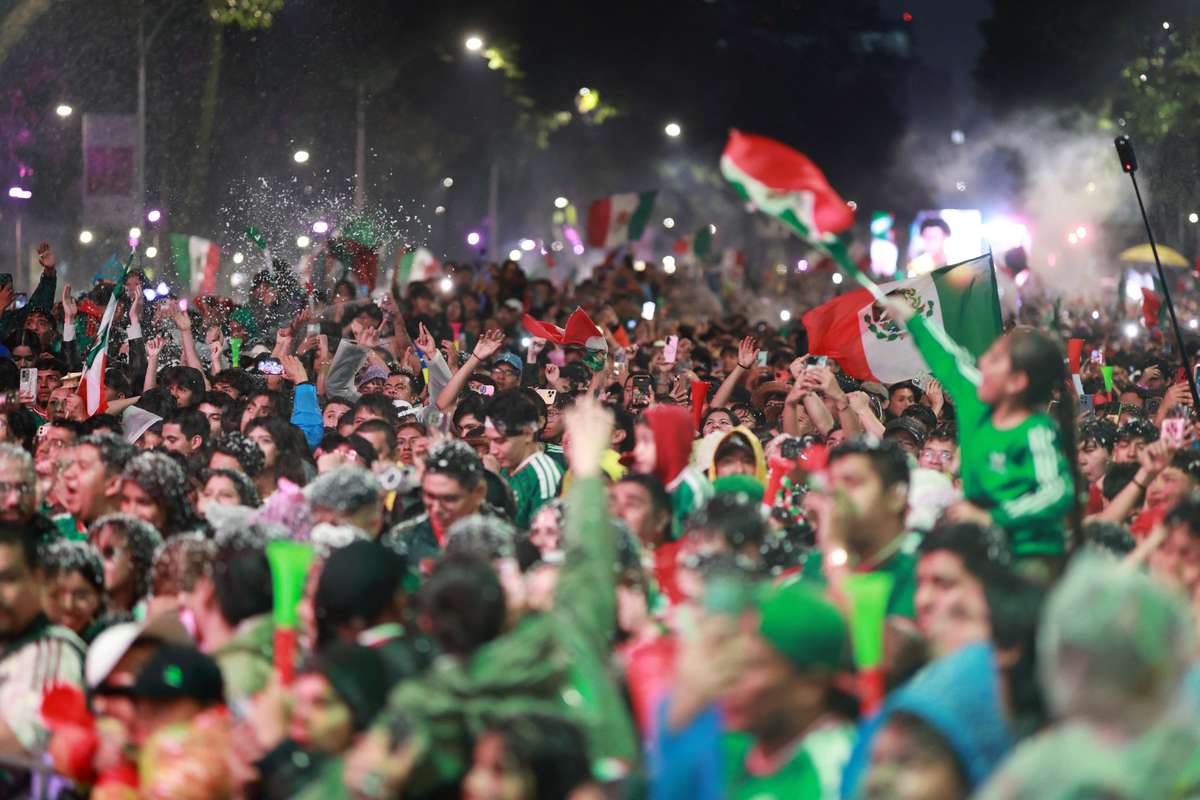 レフォルマで100万の声が交わるとき：惨事後、メキシコがW杯祝賀の安全強化を呼びかけ