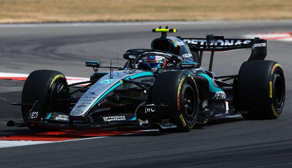 Antonelli biến Sprint Silverstone thành tuyên ngôn của Mercedes sau khi Hamilton khẳng định thế mạnh sớm cho Ferrari