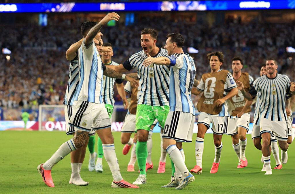 Argentinië verslaat Kaapverdië na verlenging in Hard Rock Stadium
