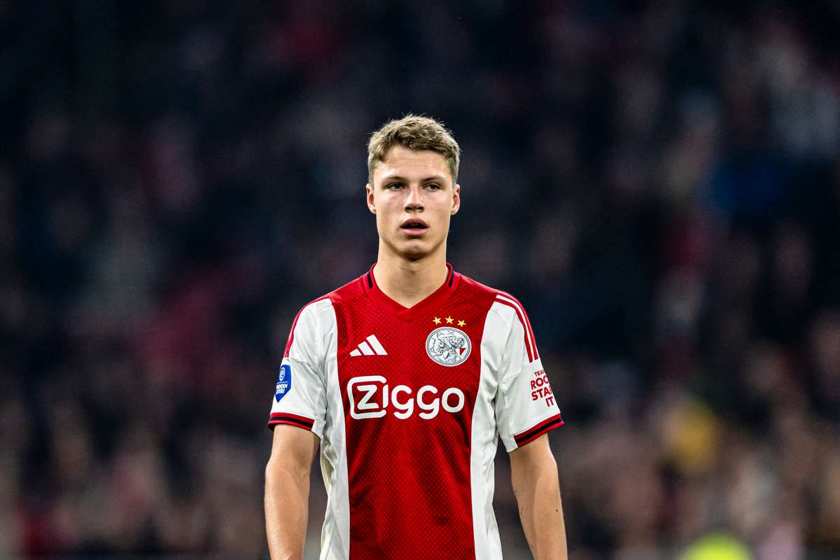 Tarungan €27m Newcastle untuk Steur: Apa Kata Angka tentang Pemain 18 Tahun dari Jalur Akademi Ajax