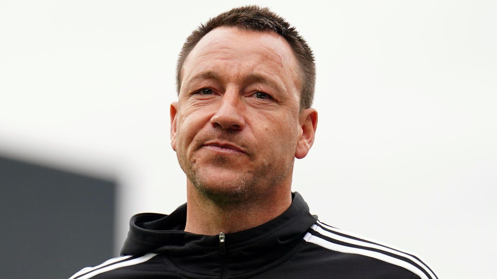 Terry enquadra teste das quartas da Inglaterra como bloqueio a dois jogadores