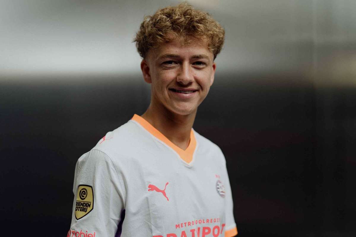 PSV, Sven Mijnans'ı AZ'den Beş Yıllık Sözleşmeyle Transfer Etti