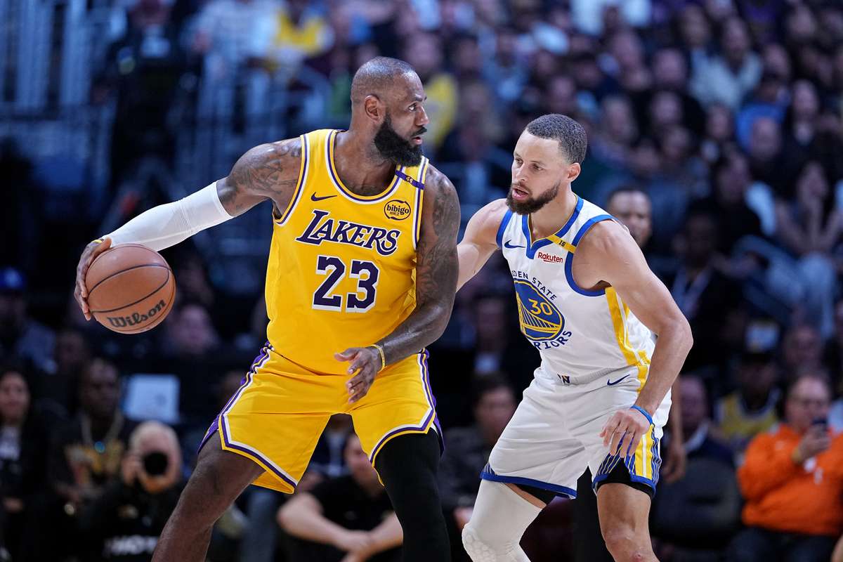 Curry Says LeBron's Next Team Is His Call, and the Free-Agency Market Is Listening