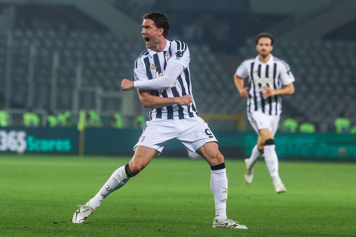 Vì sao Vlahovic tự do phù hợp với kế hoạch tái thiết Chelsea của Xabi Alonso