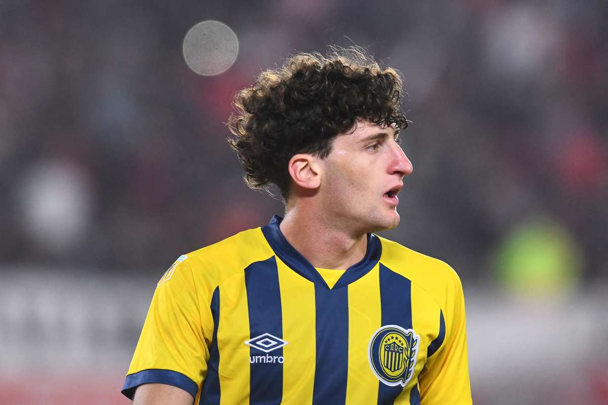 Mateo Tanlongo: il centrocampista difensivo argentino che attira l'interesse del Mamelodi Sundowns