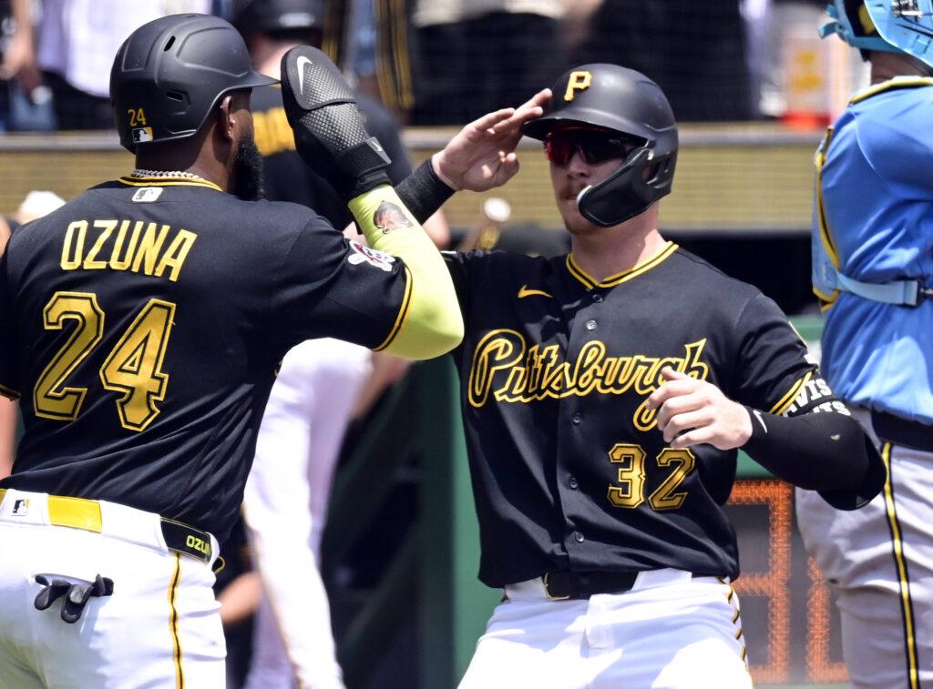 Pirates explodieren in der vierten Inning mit 10 Runs und schlagen die Brewers mit 14:5 im PNC Park