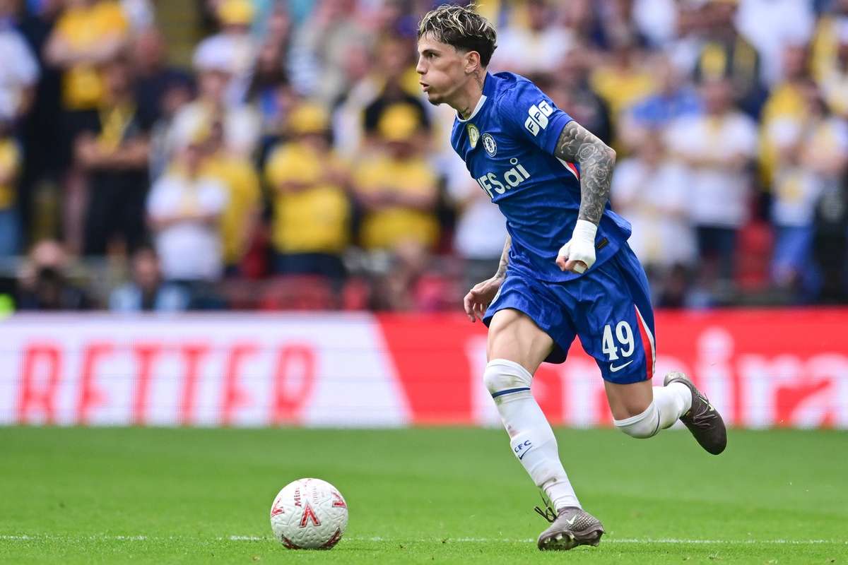 Why Offloading Alejandro Garnacho to Roma Fits Chelsea’s Squad Logic