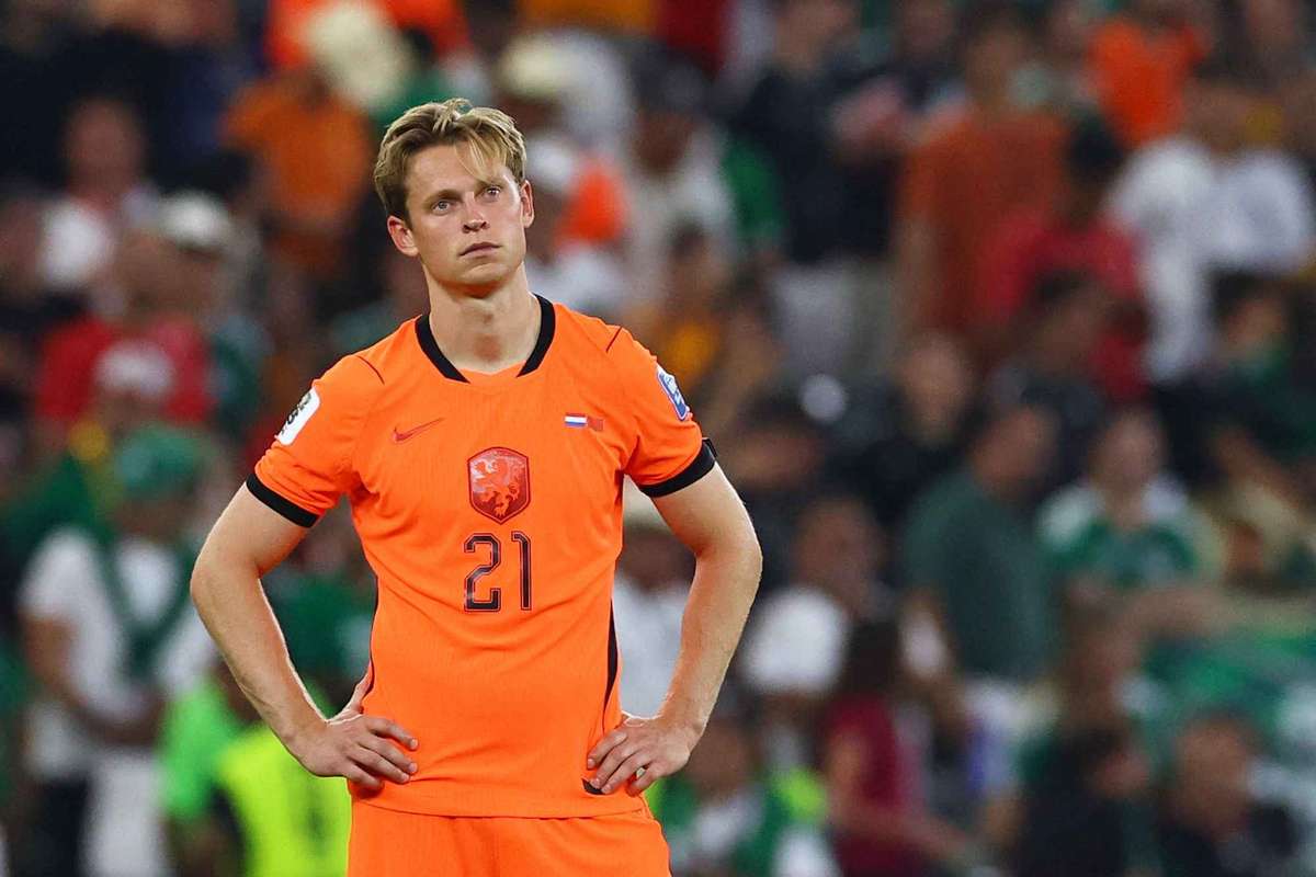 De Jong Faces Extended Recovery After Knee Setback Deepens Ahead of Barcelona’s La Liga Title Defense