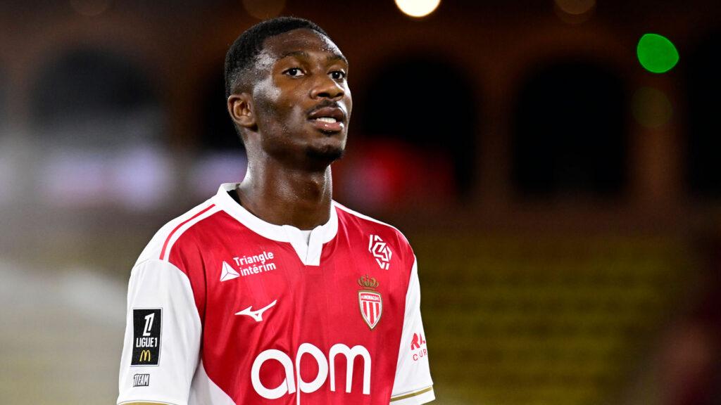 Aladji Bamba débarque à Newcastle : un profil affûté pour une histoire de milieu de terrain en pleine accélération