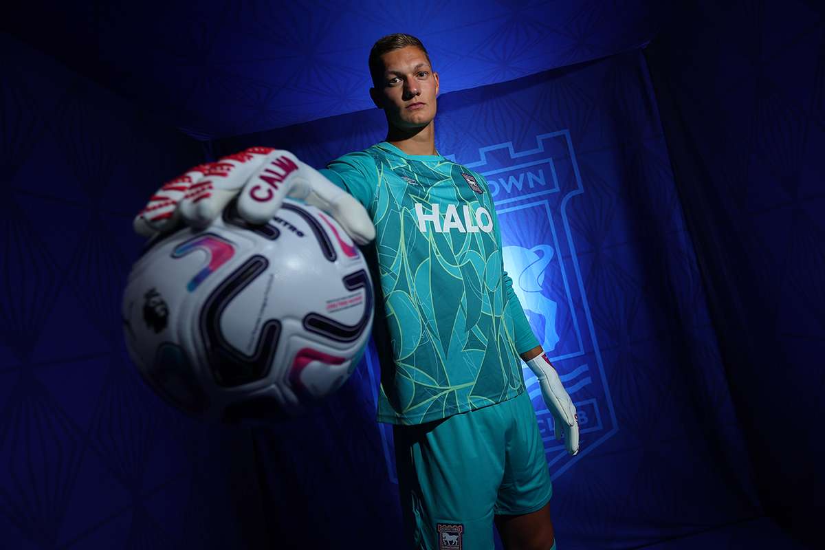 Ipswich ficha al portero neerlandés Maarten Scherpen por 8,5 millones de libras del Union Saint-Gilloise