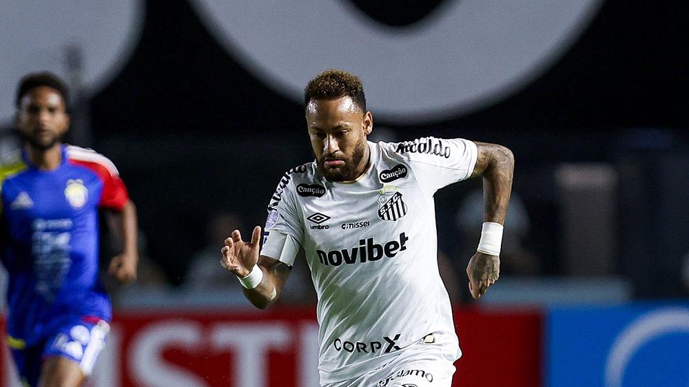 Neymar prepara el camino mientras Santos arrolla a Universidad Central en la Sudamericana