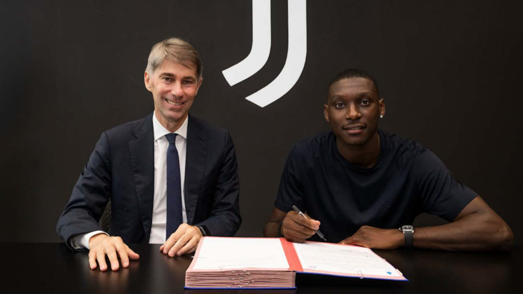 Kolo Muani revient à la Juventus en transfert définitif et s'intègre dans une équipe en quête de finition