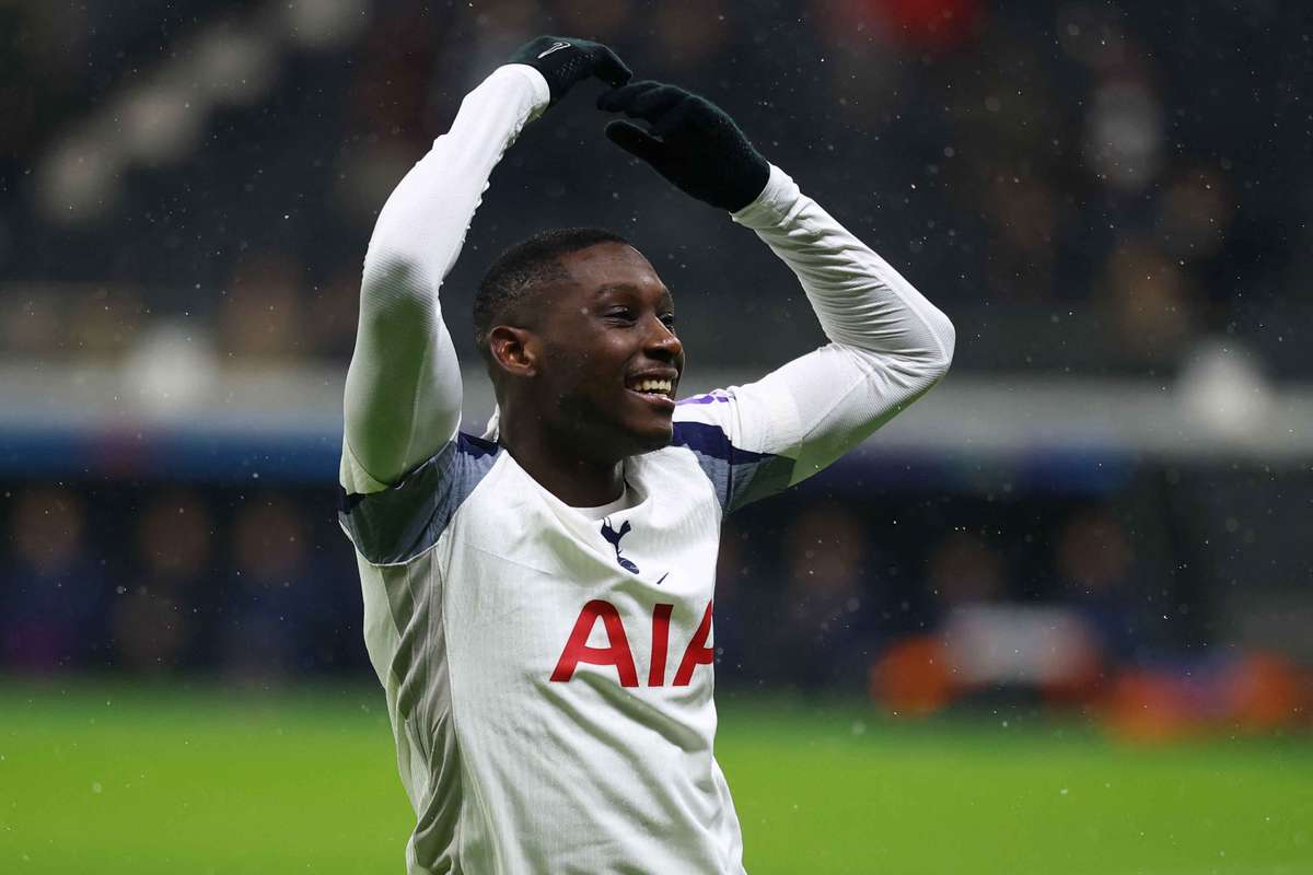 Juventus chính thức mua đứt Kolo Muani trong thỏa thuận 38 triệu euro với PSG